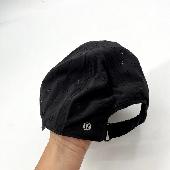 Lululemon One Size Black Hat